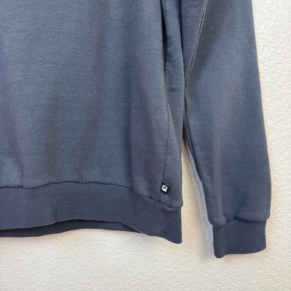 Fabletics • Agon Pullover - Picture 4 of 13